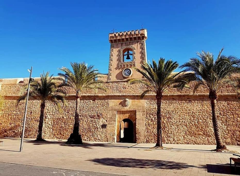 Santa Pola Con Tres Dormitorios Playa Levante Bagian luar foto